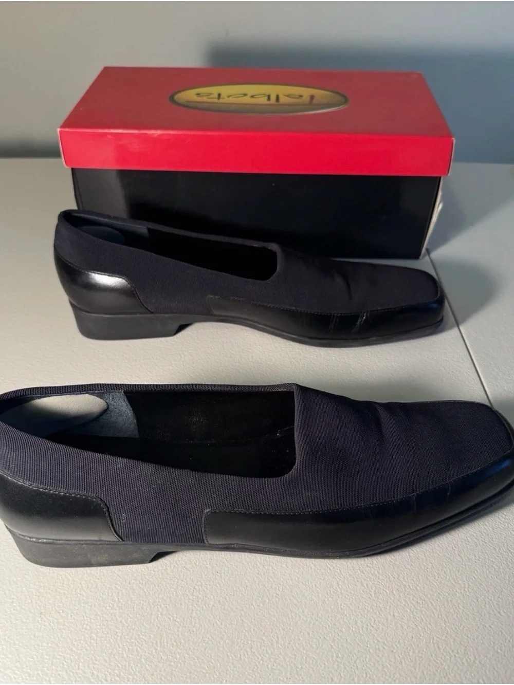 VTG Talbots Square Toe Black Loafers Size 9.5 Leather 90s Minimalist Office Chic